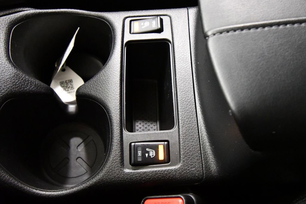 Used 2019 Nissan Rogue SV w/ Premium Package image 28