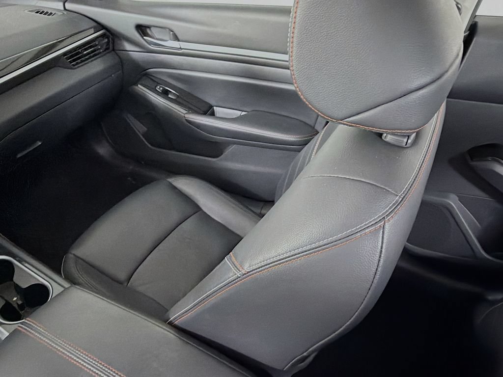 Used 2024 Nissan Altima 2.5 SR w/ SR Premium Package AWD/4WD image 28