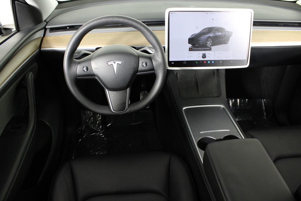 Used 2024 Tesla Model Y Long Range image 6