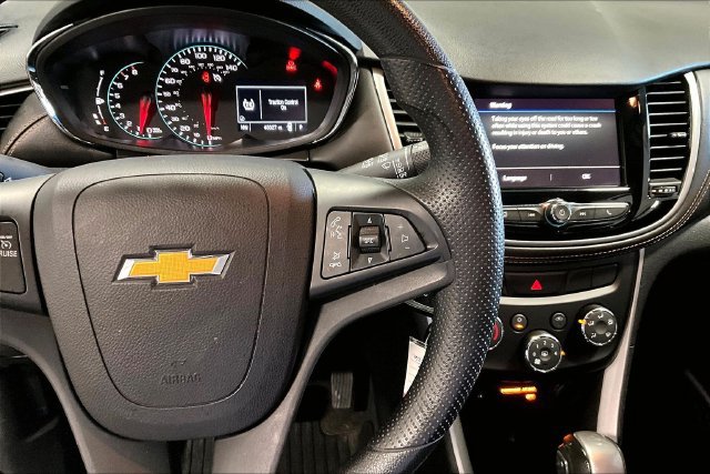 Used 2021 Chevrolet Trax LT FWD image 12