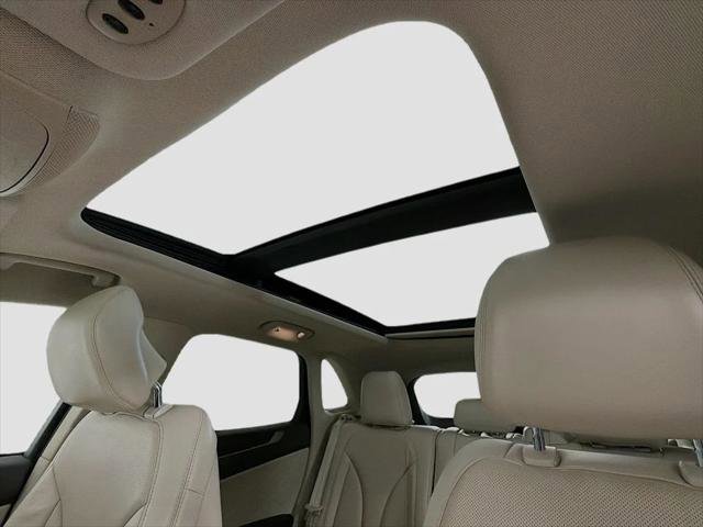 Used 2017 Lincoln MKC Reserve w/ Lincoln MKC Climate Package AWD/4WD image 22