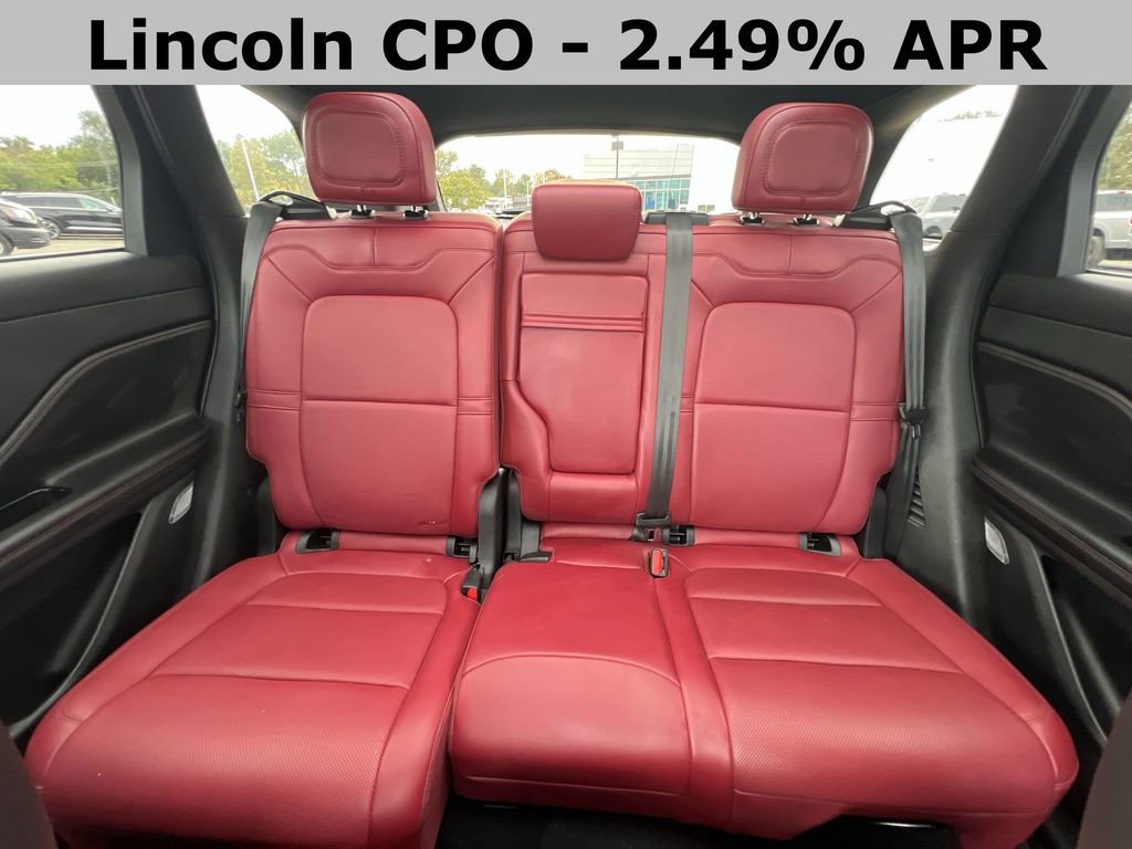 Used 2025 Lincoln Corsair Reserve w/ Rear Removable Package Tray image 13