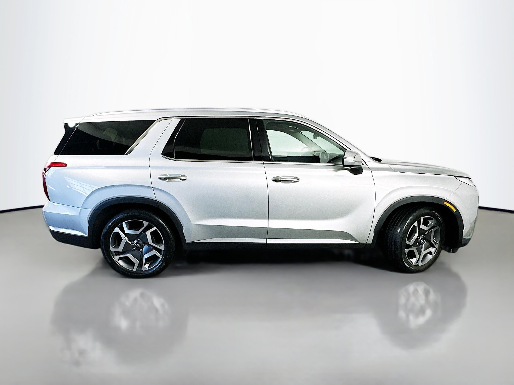 Used 2023 Hyundai Palisade Limited w/ Cargo Package AWD/4WD image 8