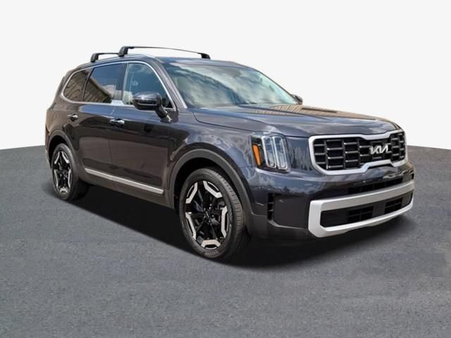 Used 2025 Kia Telluride S FWD image 4
