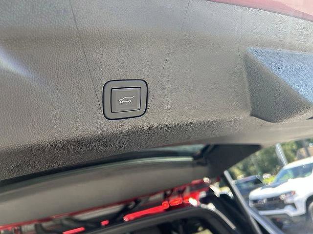 New 2025 Chevrolet Suburban Premier image 40