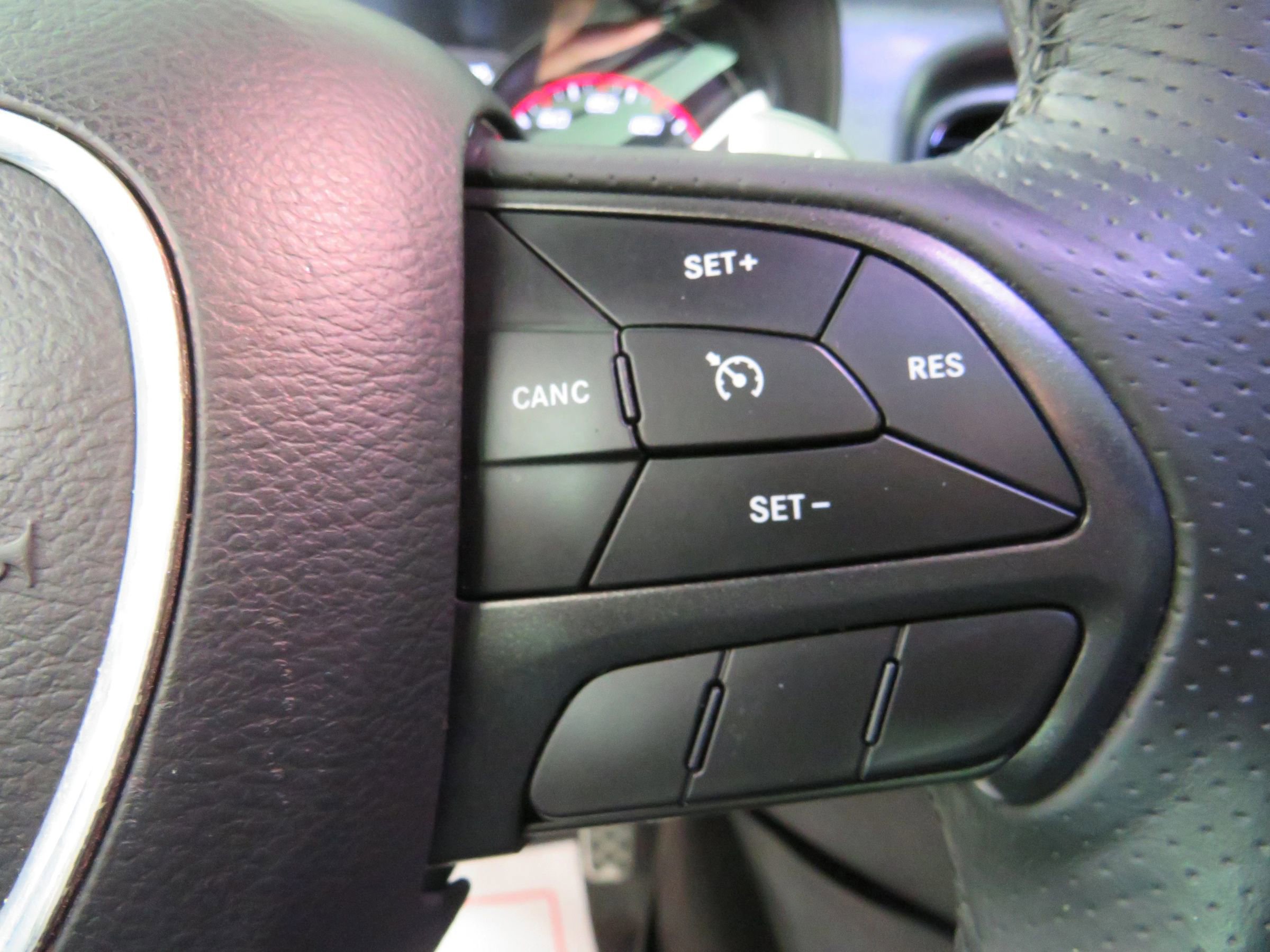 Used 2017 Dodge Charger R/T image 17