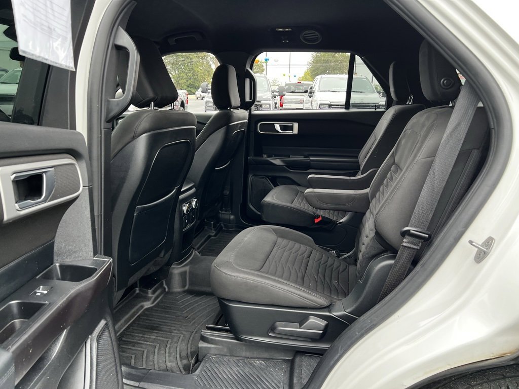Used 2020 Ford Explorer XLT image 13