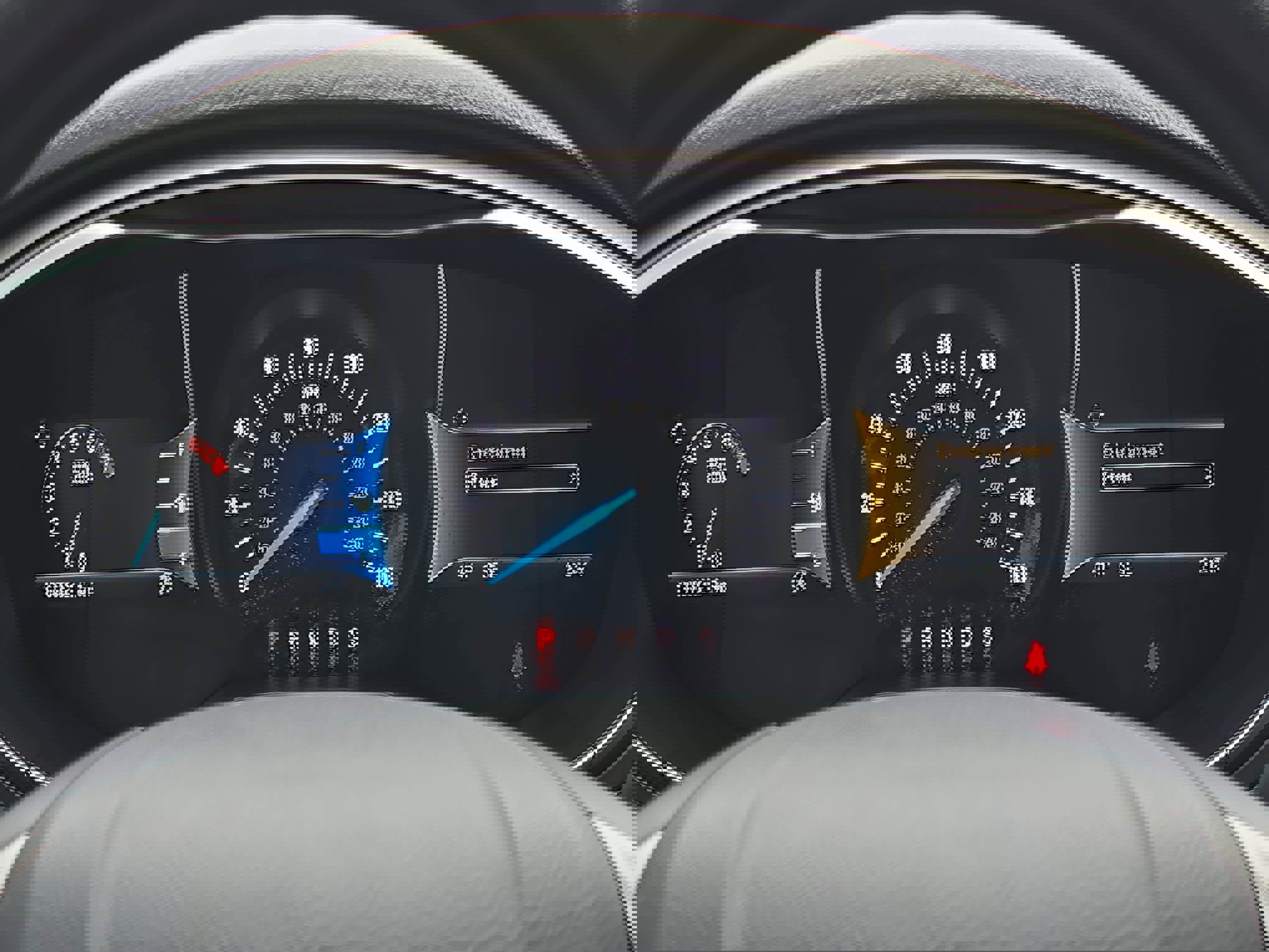 Used 2017 Ford Fusion SE w/ Fusion SE Technology Package image 18