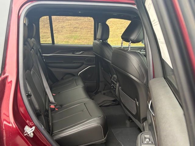 New 2026 Jeep Grand Cherokee Limited w/ Limited Altitude Package image 33