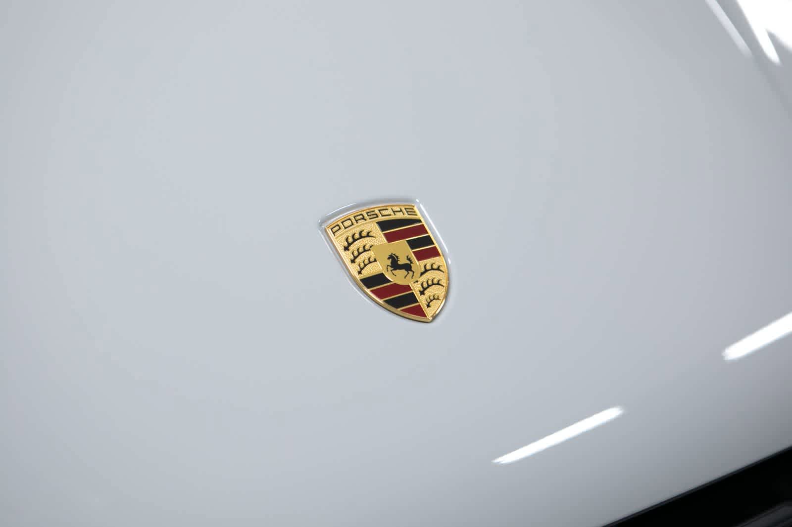 New 2026 Porsche Macan AWD/4WD image 17