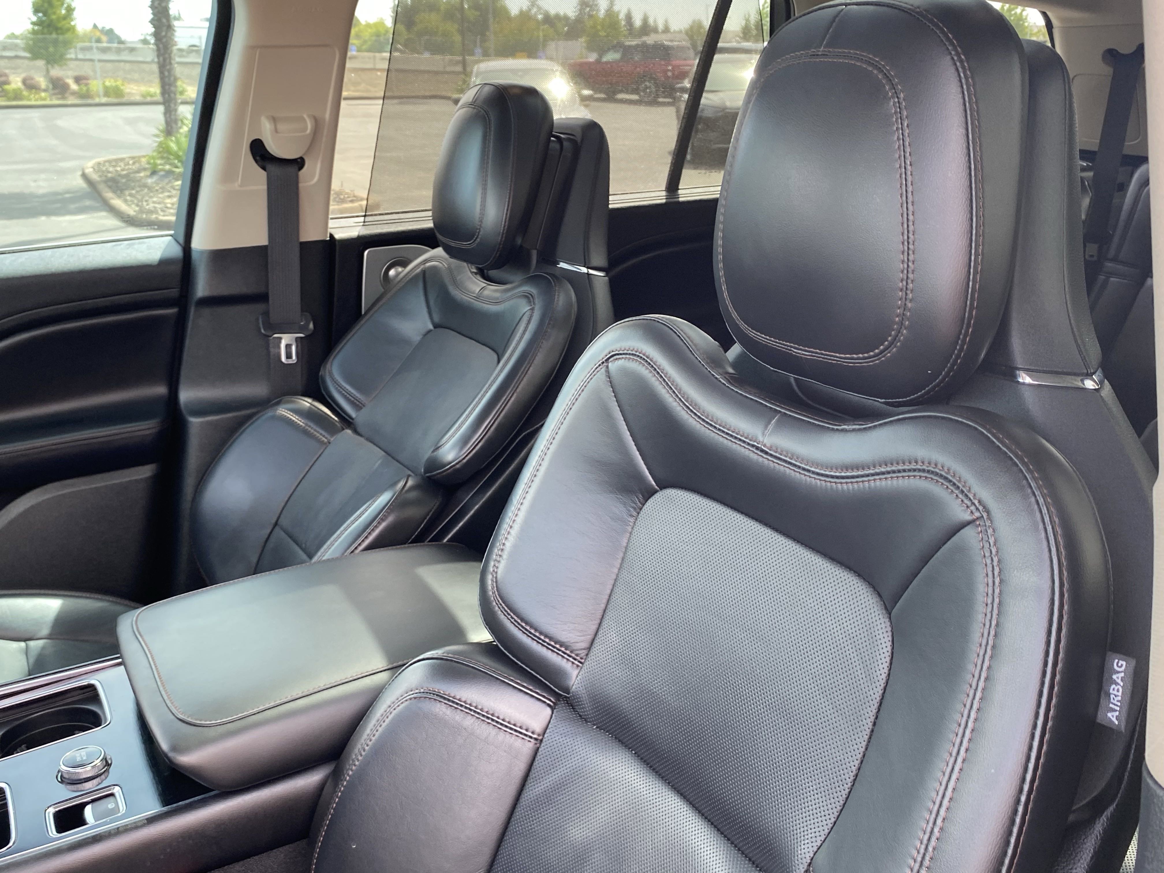 Used 2020 Lincoln Aviator Reserve w/ Equipment Group 202A image 16