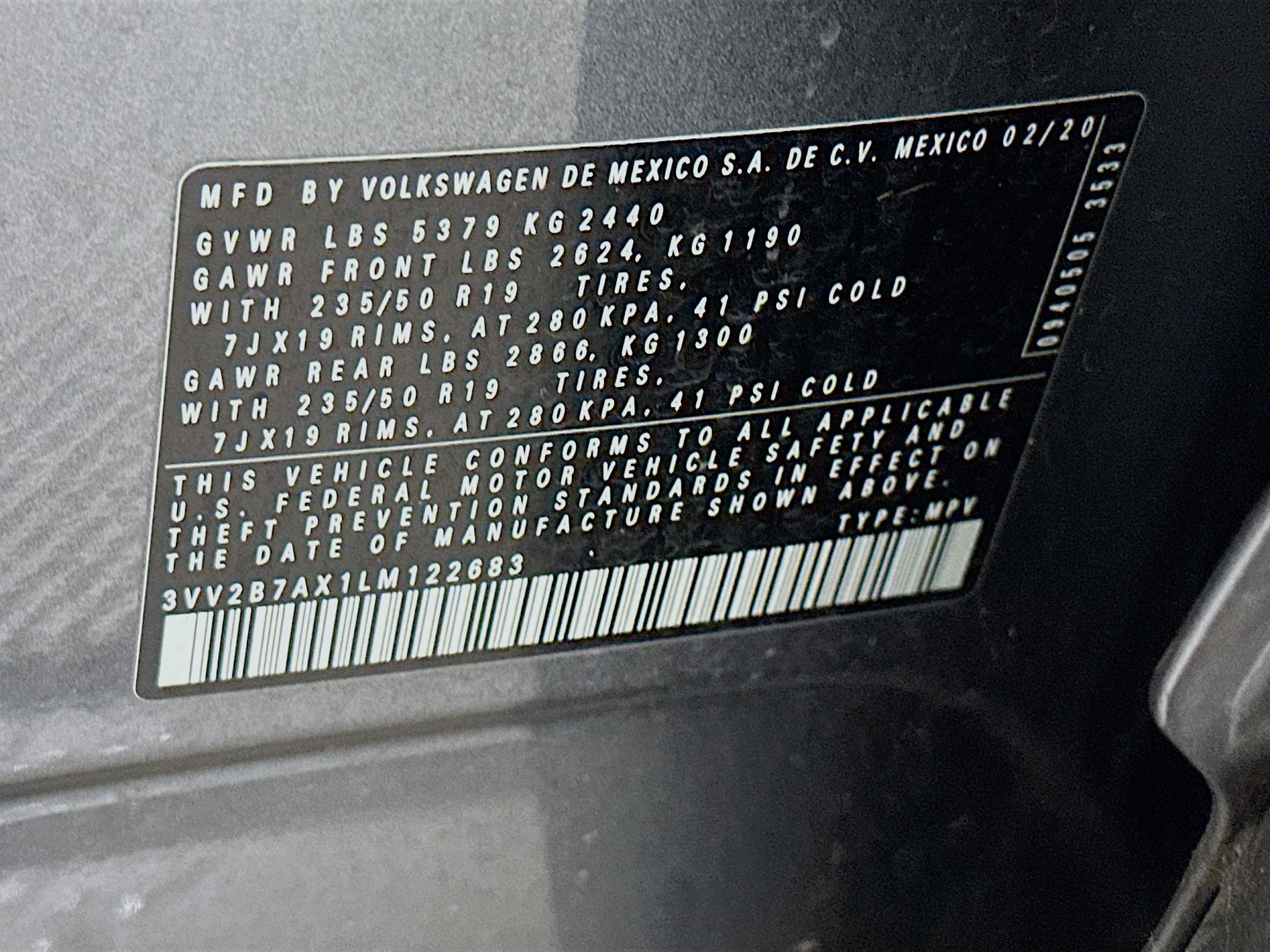 Used 2020 Volkswagen Tiguan SEL w/ 3rd Row Seat Package image 12