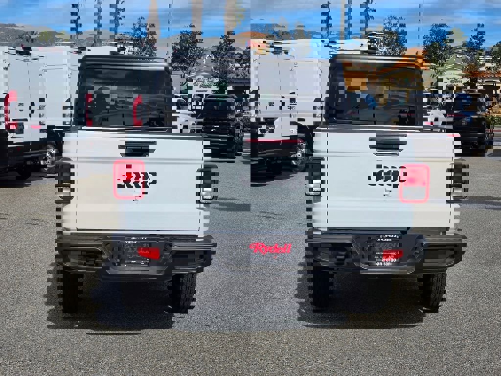 New 2026 Jeep Gladiator Sport image 5