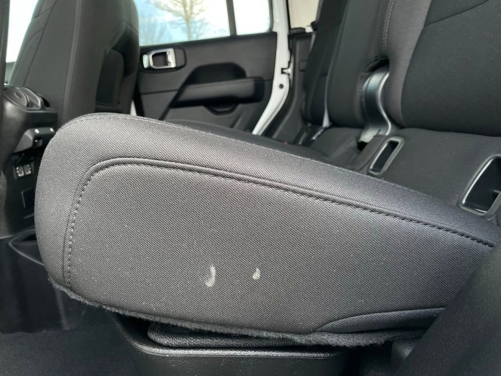 Used 2022 Jeep Gladiator Overland w/ LED Lighting Group image 39