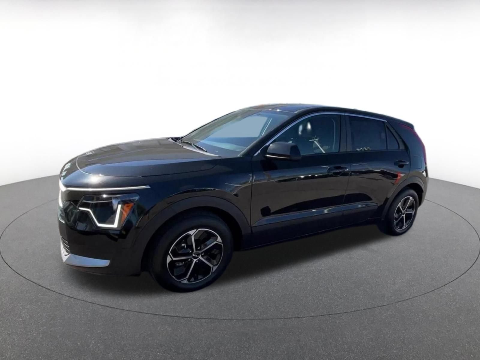 Used 2026 Kia Niro LX FWD image 8