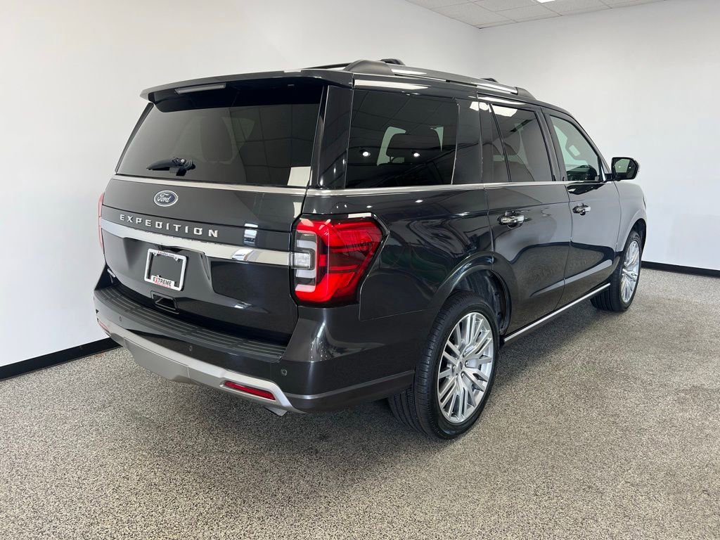 Used 2024 Ford Expedition Limited image 21