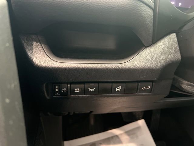 Used 2023 Toyota RAV4 XLE w/ Convenience Package AWD/4WD image 28