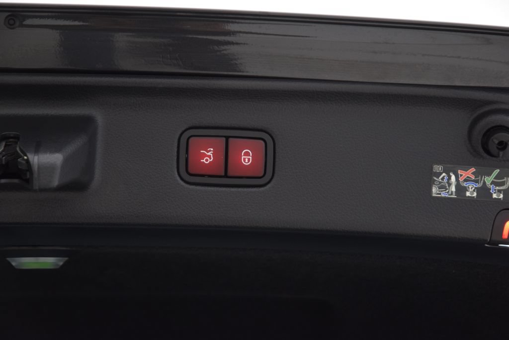 Certified 2023 Mercedes-Benz S 500 4MATIC image 30