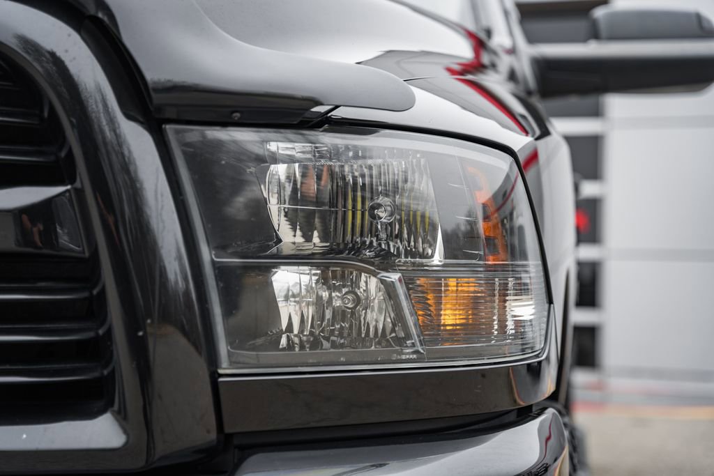 Used 2016 RAM 2500 Big Horn w/ Black Appearance Group image 17