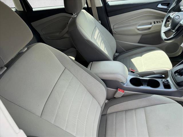 Used 2015 Ford Escape SE w/ Equipment Group 201A AWD/4WD image 18