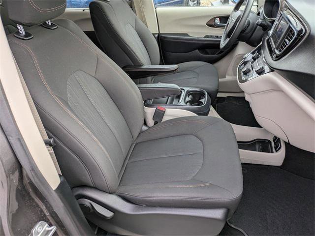 Certified 2018 Chrysler Pacifica Touring Plus image 28