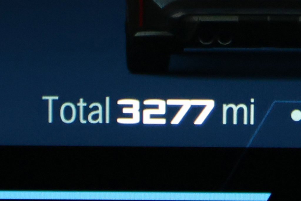 Used 2025 BMW M3 w/ Executive Package image 21