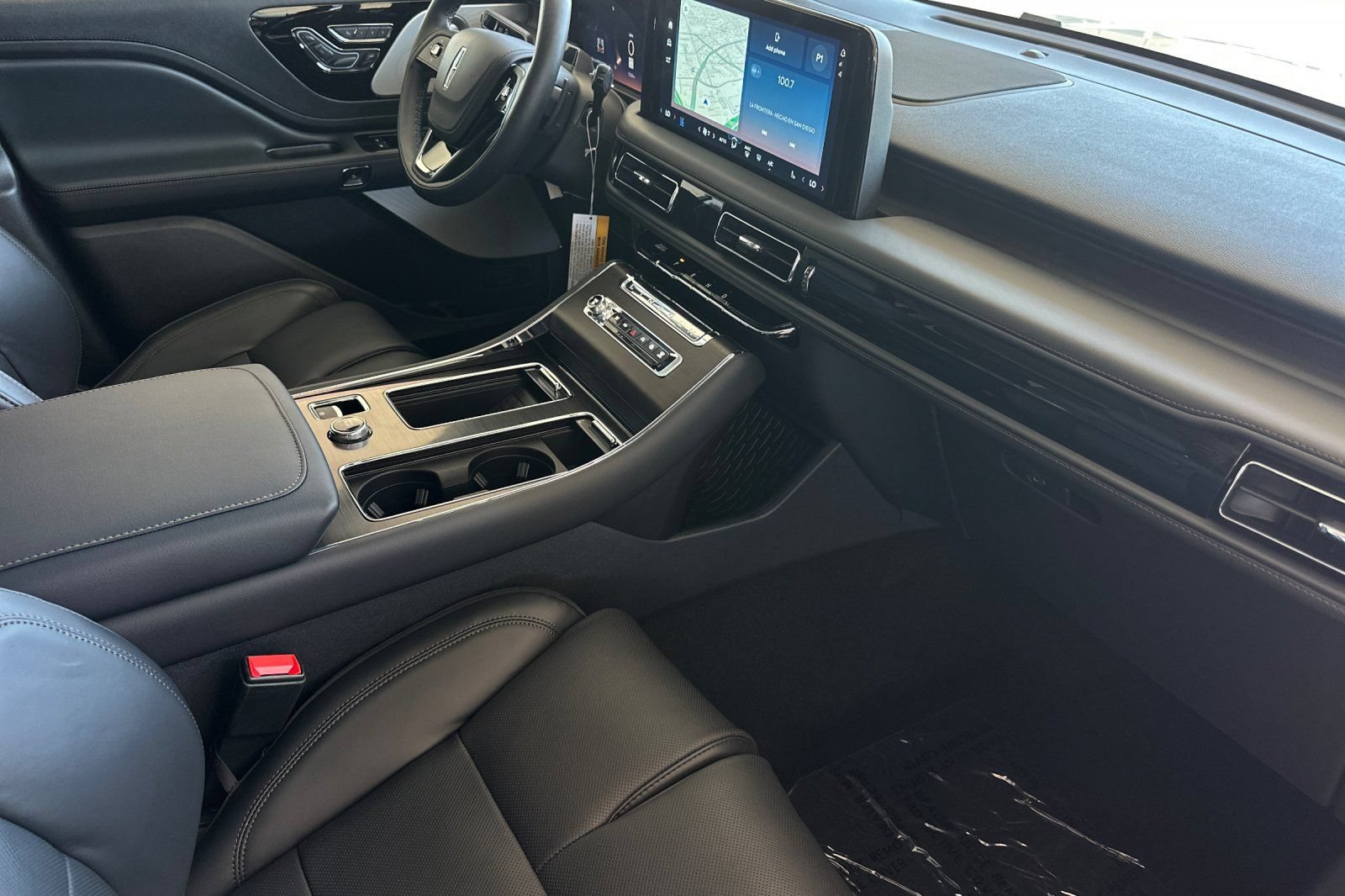 New 2026 Lincoln Aviator Reserve AWD/4WD image 16
