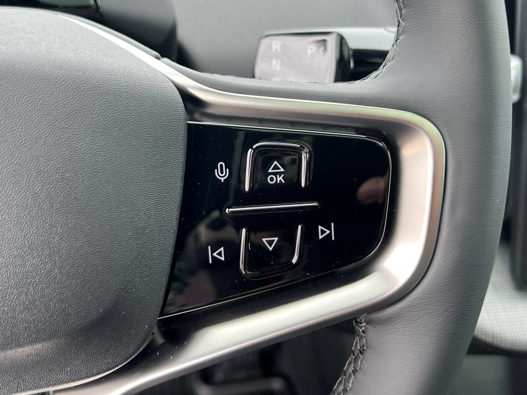 New 2026 Volvo EX30 Plus w/ Climate Package RWD image 19