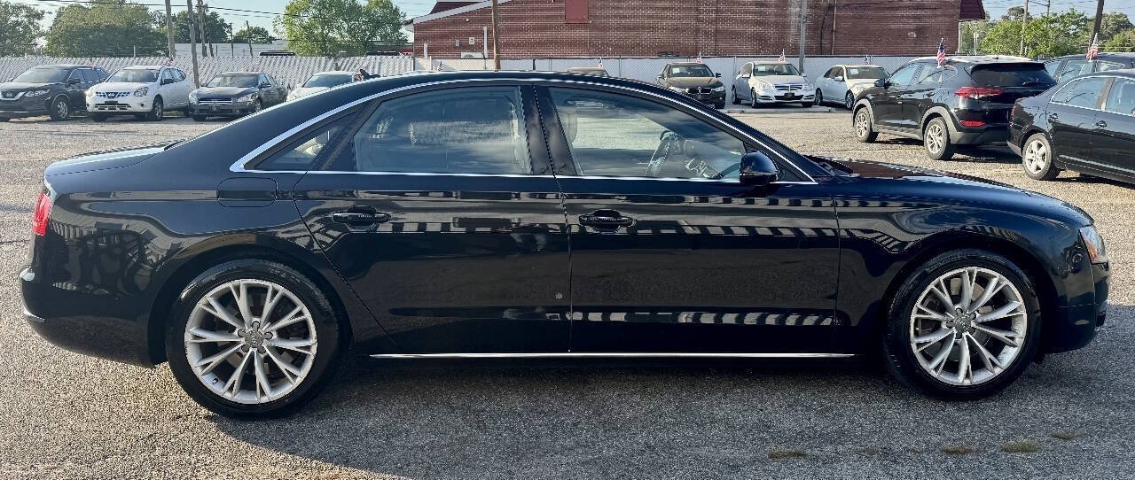 Used 2011 Audi A8 4.2 AWD/4WD image 6