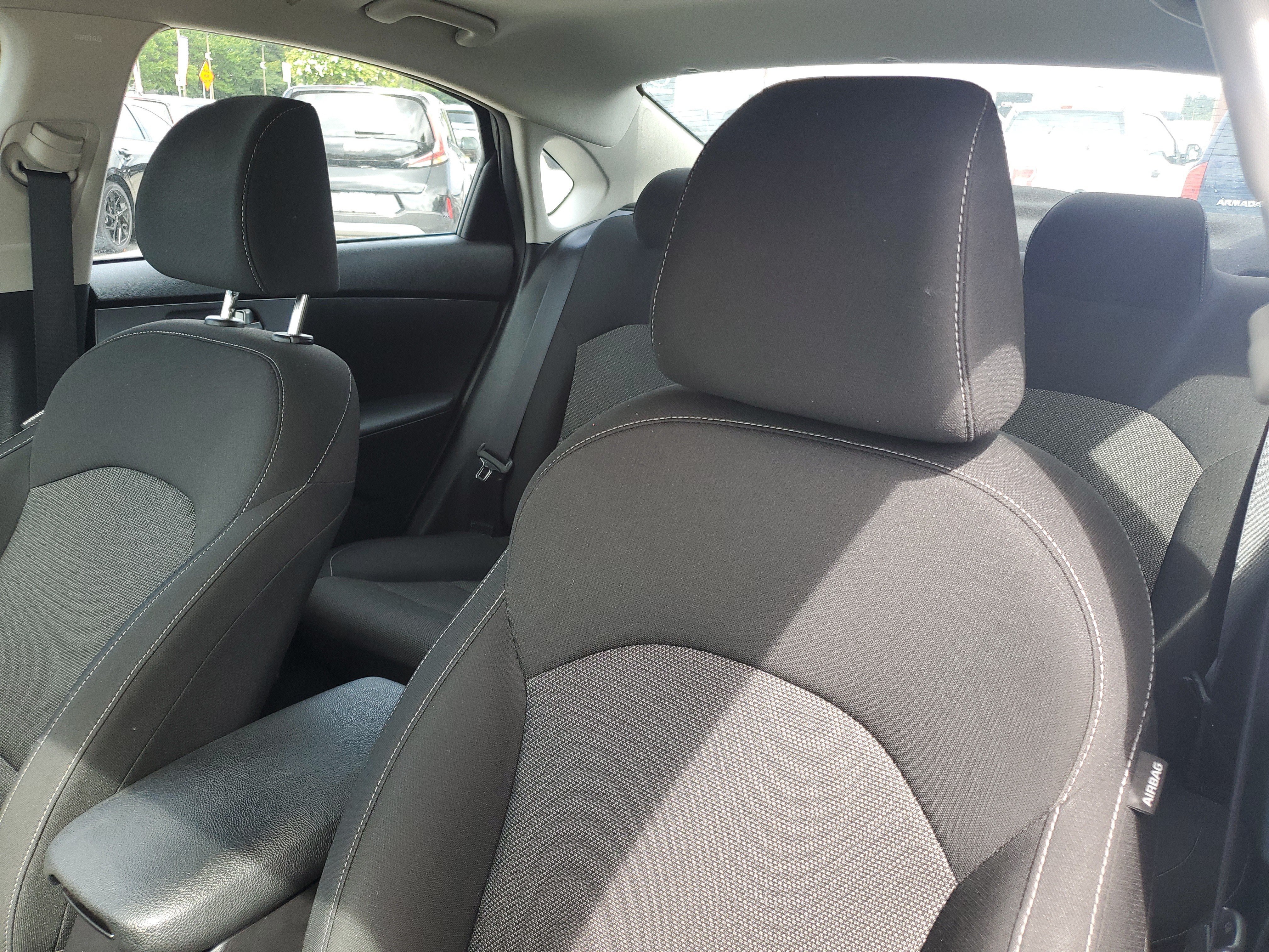 Certified 2022 Kia Forte LXS w/ LXS Technology Package FWD image 16