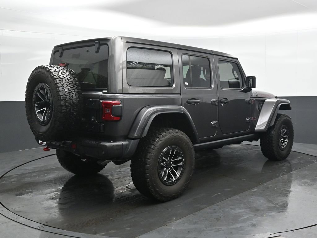 Used 2025 Jeep Wrangler Unlimited Rubicon image 3