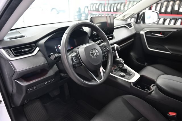 Used 2023 Toyota RAV4 Limited AWD/4WD image 22