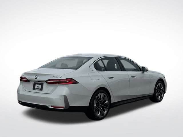 New 2026 BMW 530i xDrive w/ Premium Package image 5