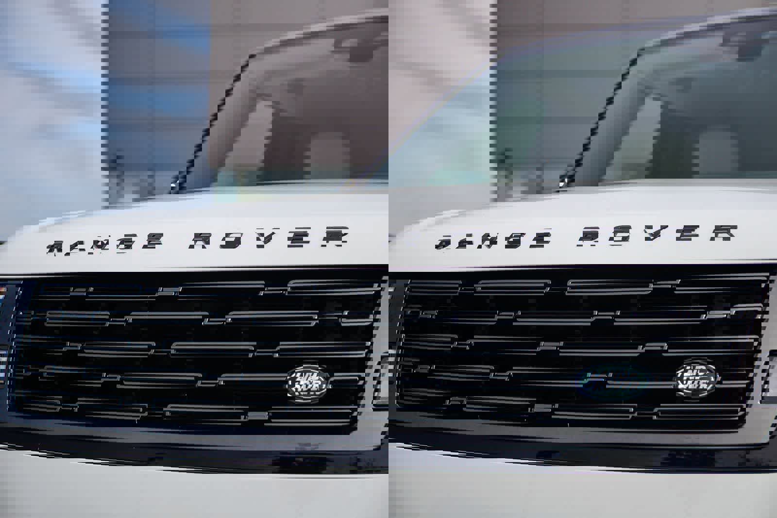 New 2026 Land Rover Range Rover SE image 11