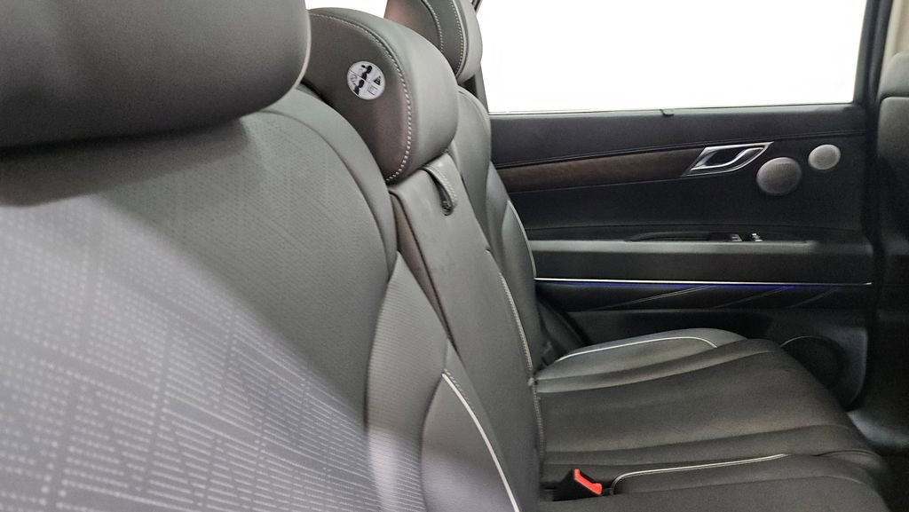 Used 2025 Genesis GV80 3.5T Advanced image 9