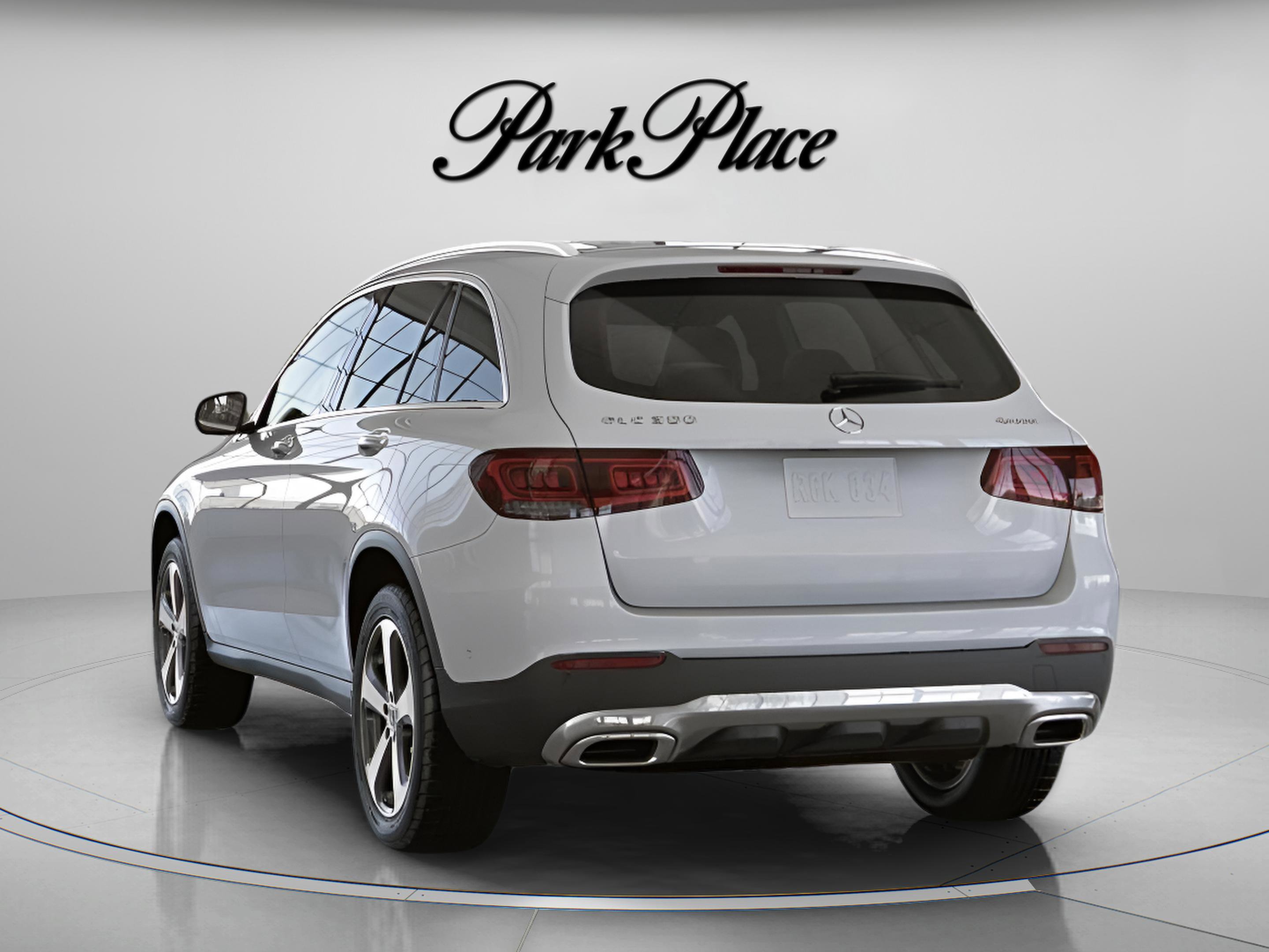 Certified 2022 Mercedes-Benz GLC 300 4MATIC w/ Premium Package Lite image 15