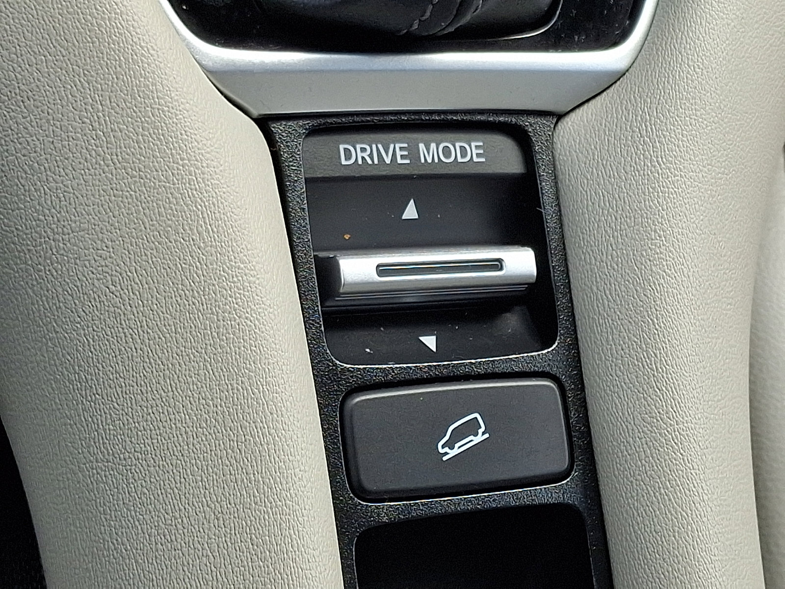 Used 2024 Honda HR-V EX-L image 25