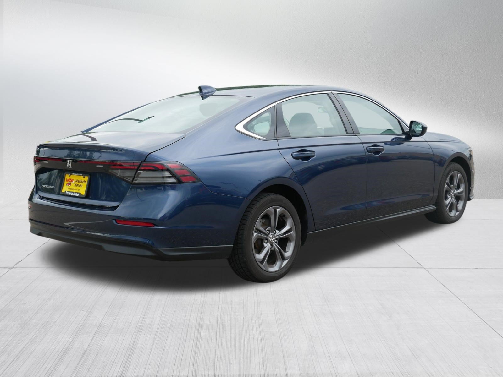 Certified 2023 Honda Accord EX image 7