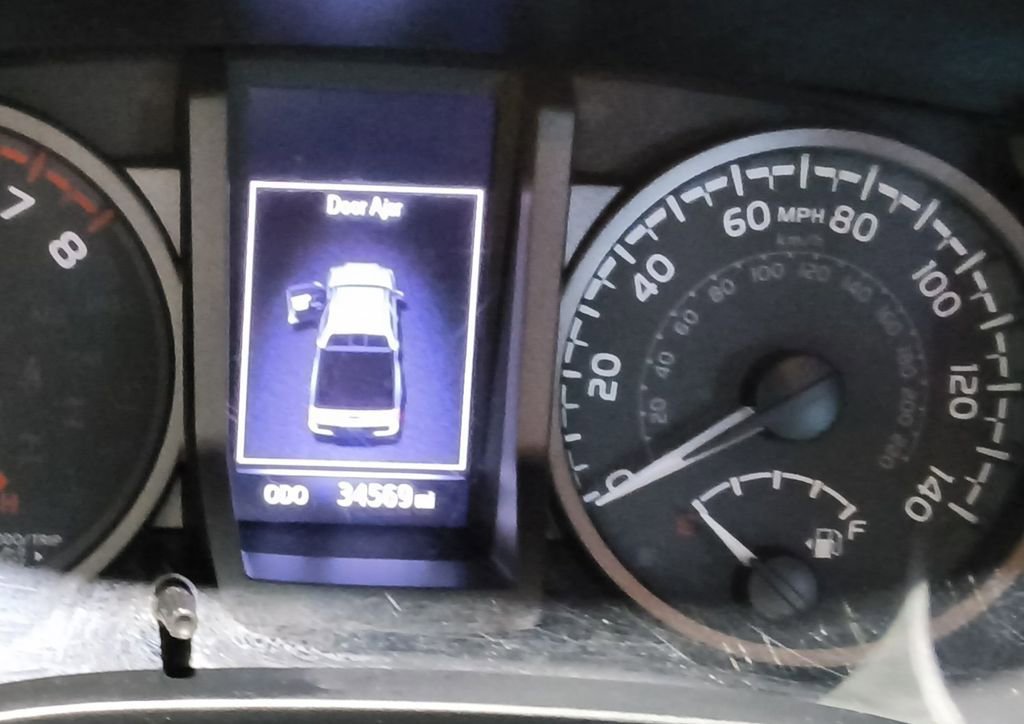 Used 2023 Toyota Tacoma TRD Off-Road AWD/4WD image 18