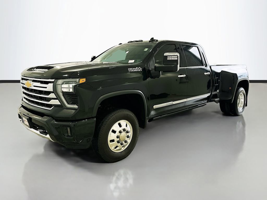Used 2024 Chevrolet Silverado 3500 High Country w/ High Country Premium Package image 3
