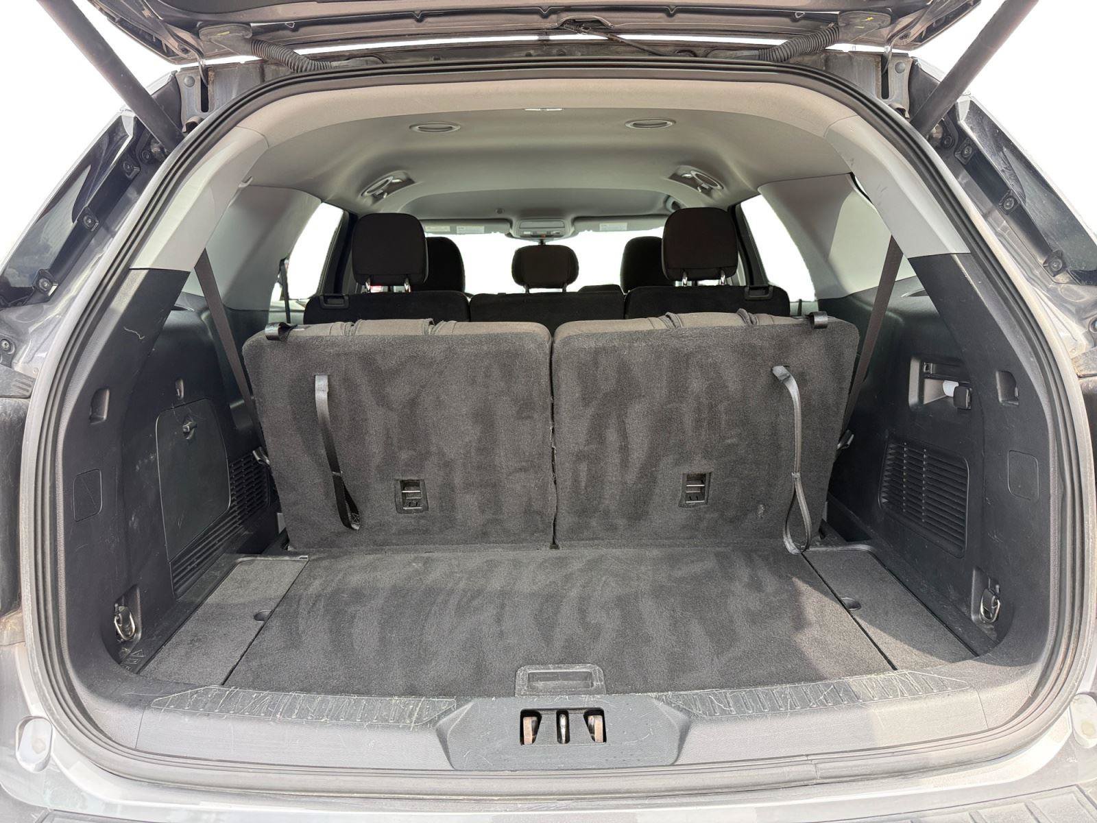 Used 2022 Ford Explorer XLT AWD/4WD image 22