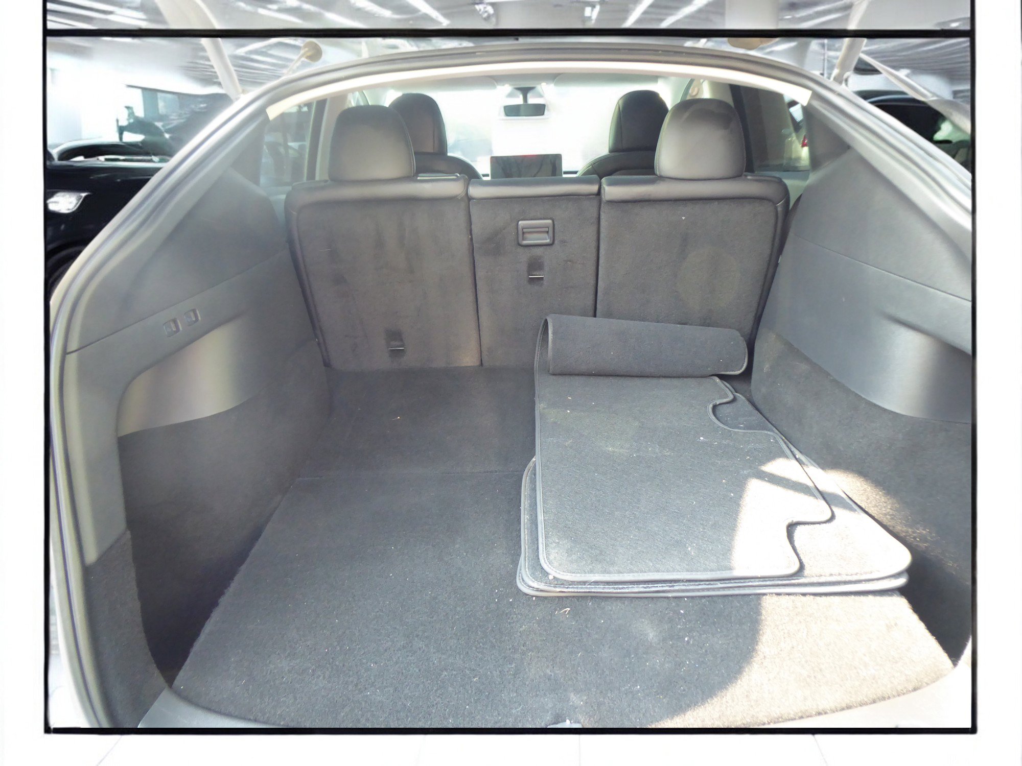 Used 2020 Tesla Model Y Long Range image 19