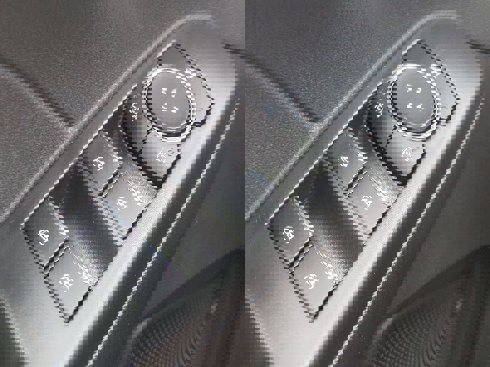 Certified 2025 Ford Escape SE w/ Class II Trailer Tow Package FWD image 30