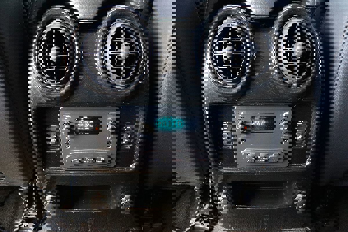 Used 2006 HUMMER H2 w/ Limited Edition H2 image 28