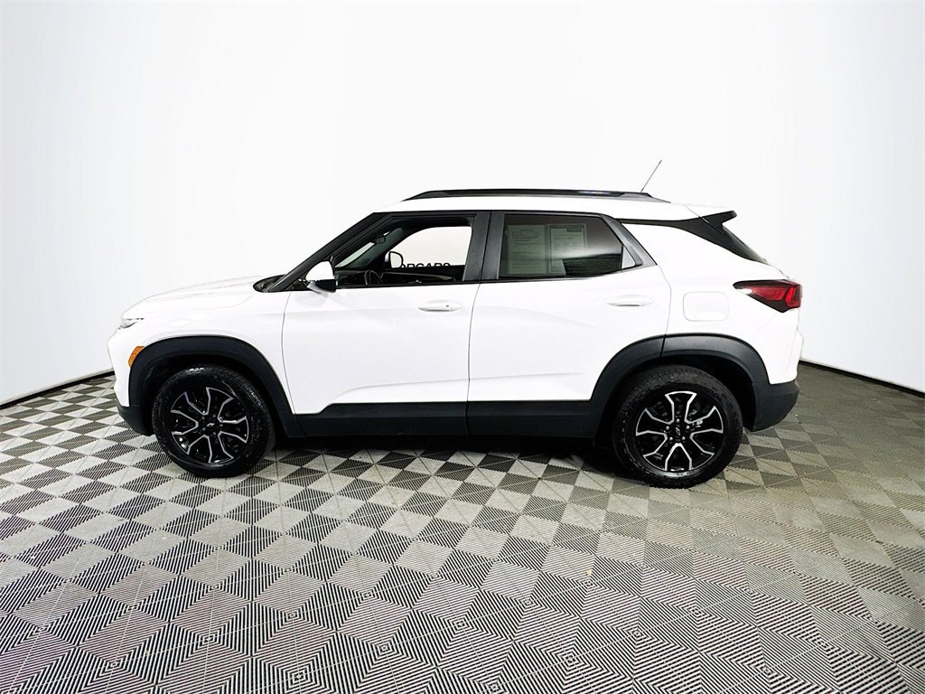 Used 2024 Chevrolet TrailBlazer ACTIV w/ Driver Confidence Package image 4