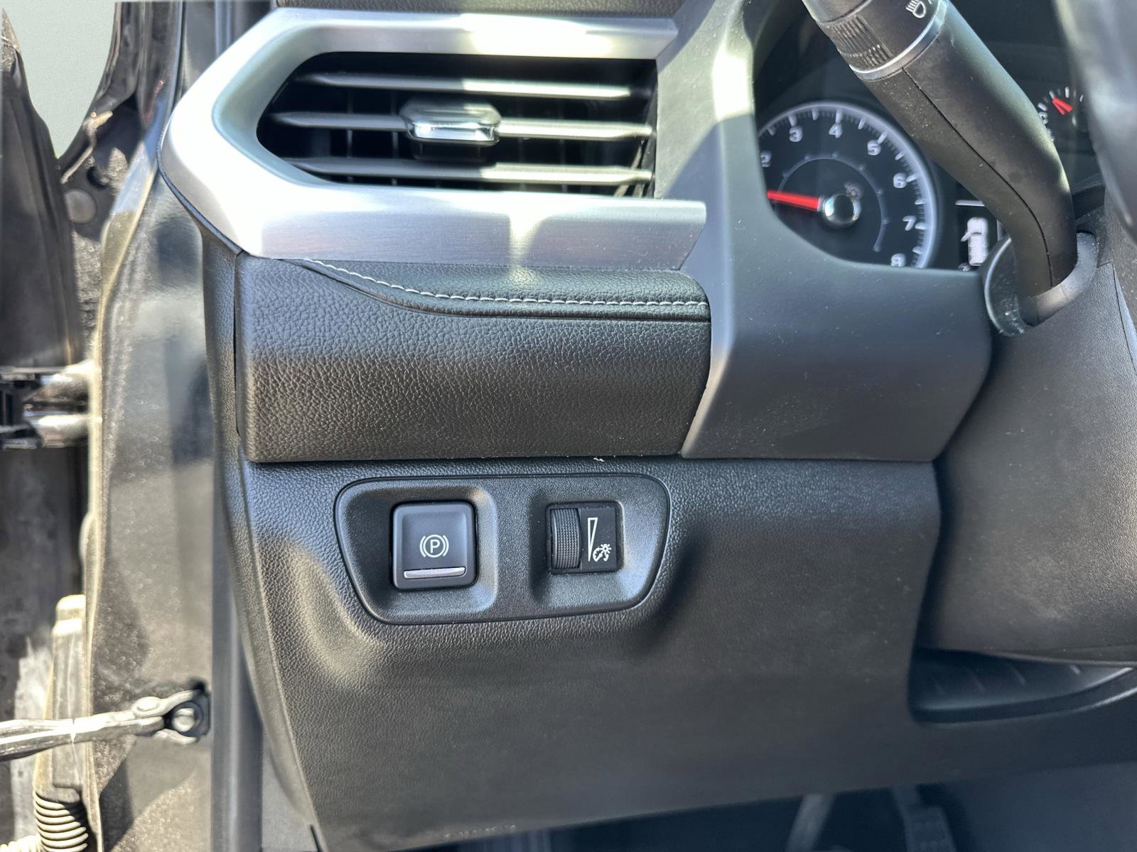 Used 2019 GMC Acadia SLE FWD image 30