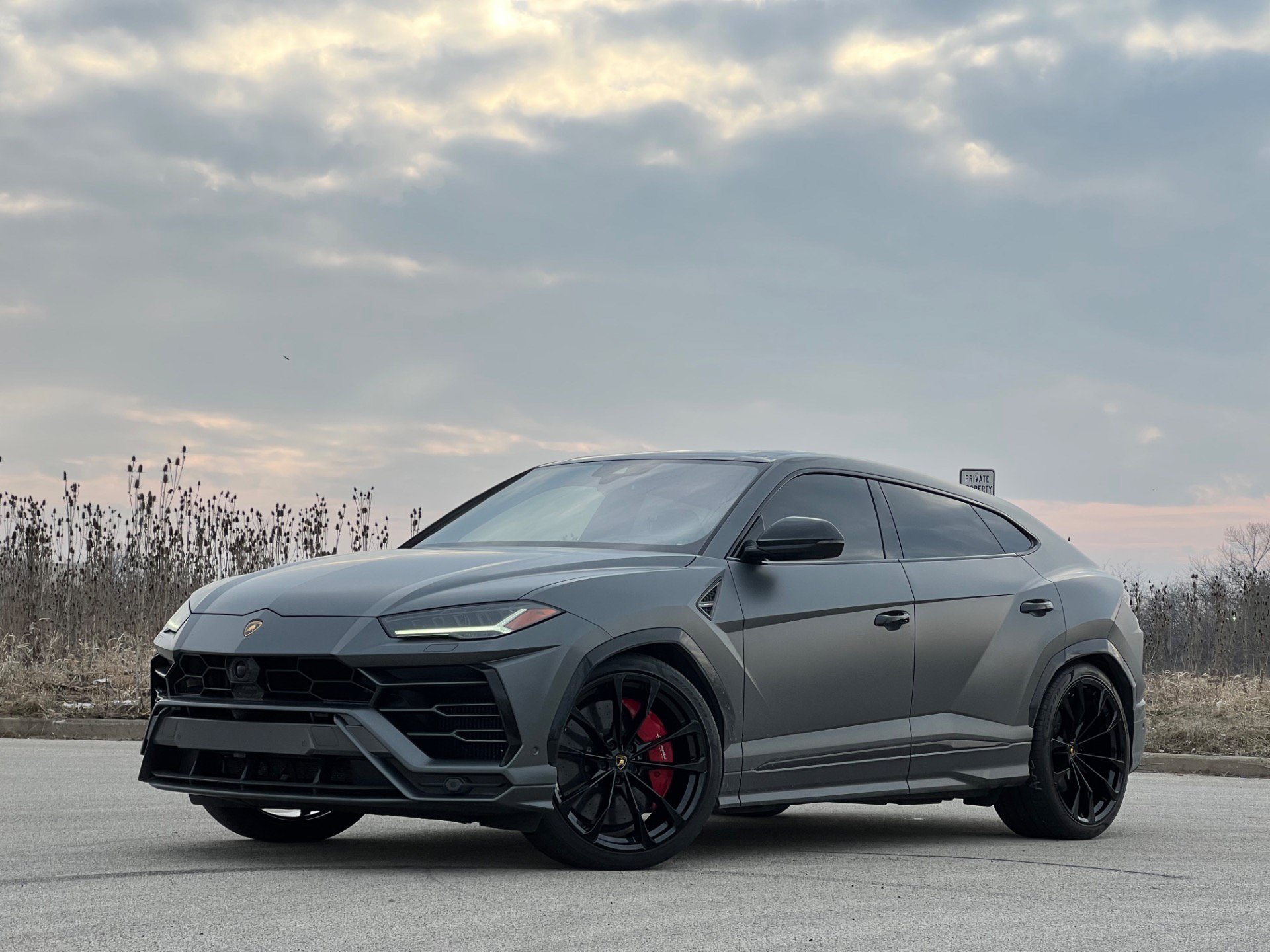 Used 2019 Lamborghini Urus AWD/4WD image 1