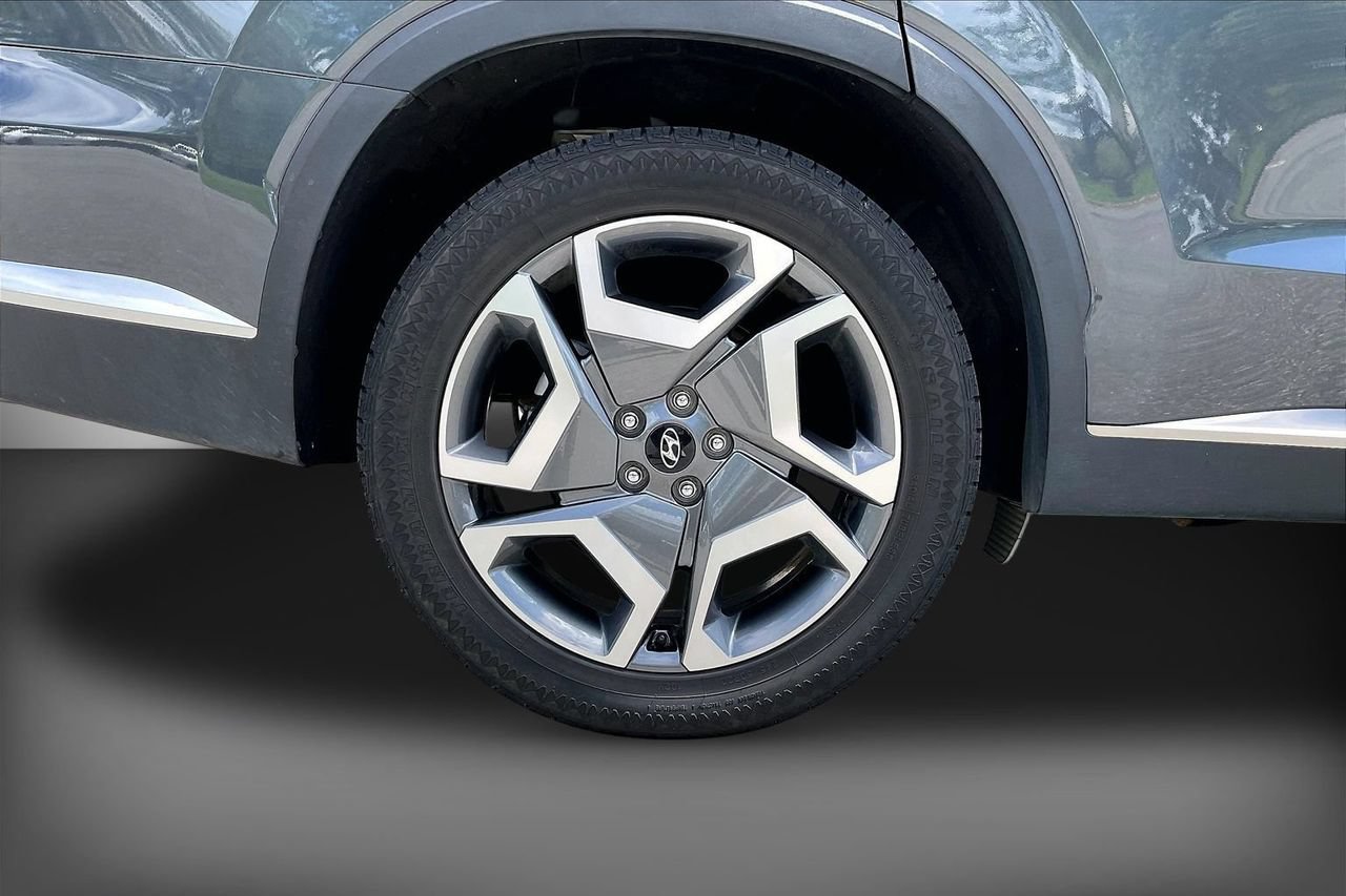 Used 2024 Hyundai Palisade Limited AWD/4WD image 38