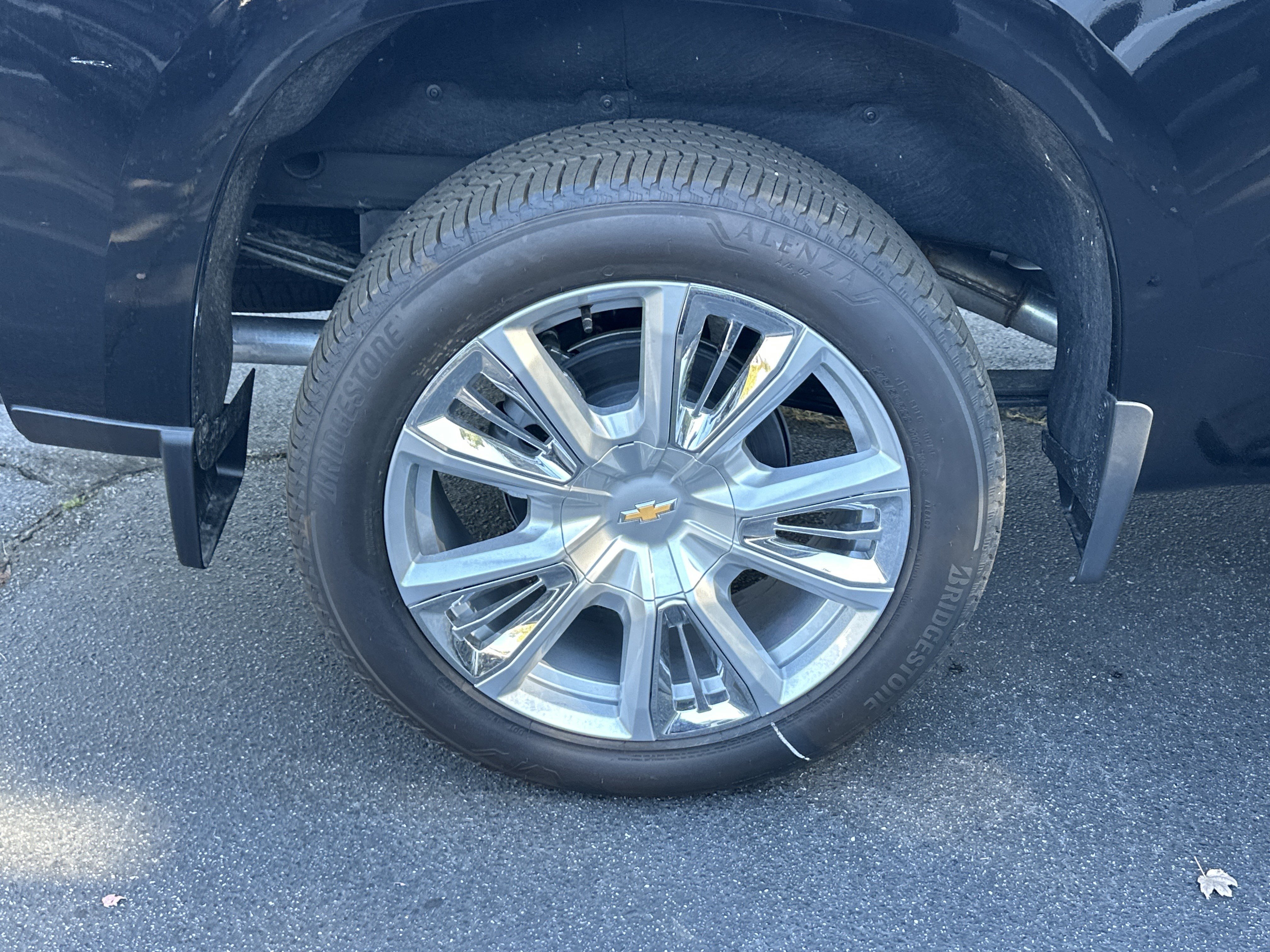 New 2025 Chevrolet Silverado 1500 High Country AWD/4WD image 16