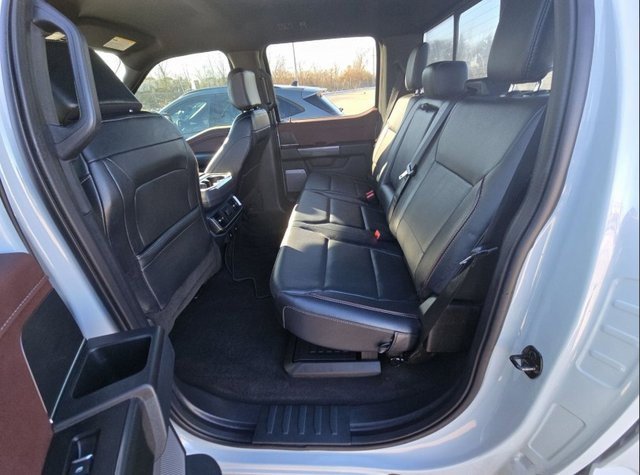 Used 2023 Ford F150 Lariat w/ Max Trailer Tow Package image 10